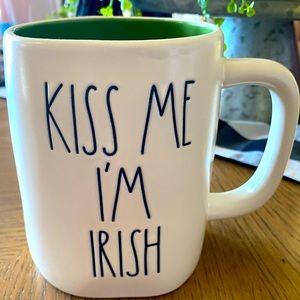 Rae Dunn ‘St Patricks Day’ mug NWOT